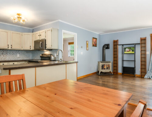 Dining Area in Great Room — 28evergreen